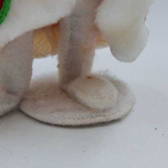 Annalee Snow Woman Basket Pinecones Holly Christmas 10" Decoration Holiday Decor - Picture 11 of 11